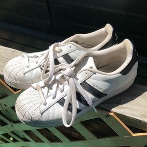 Adidas Superstars sz6